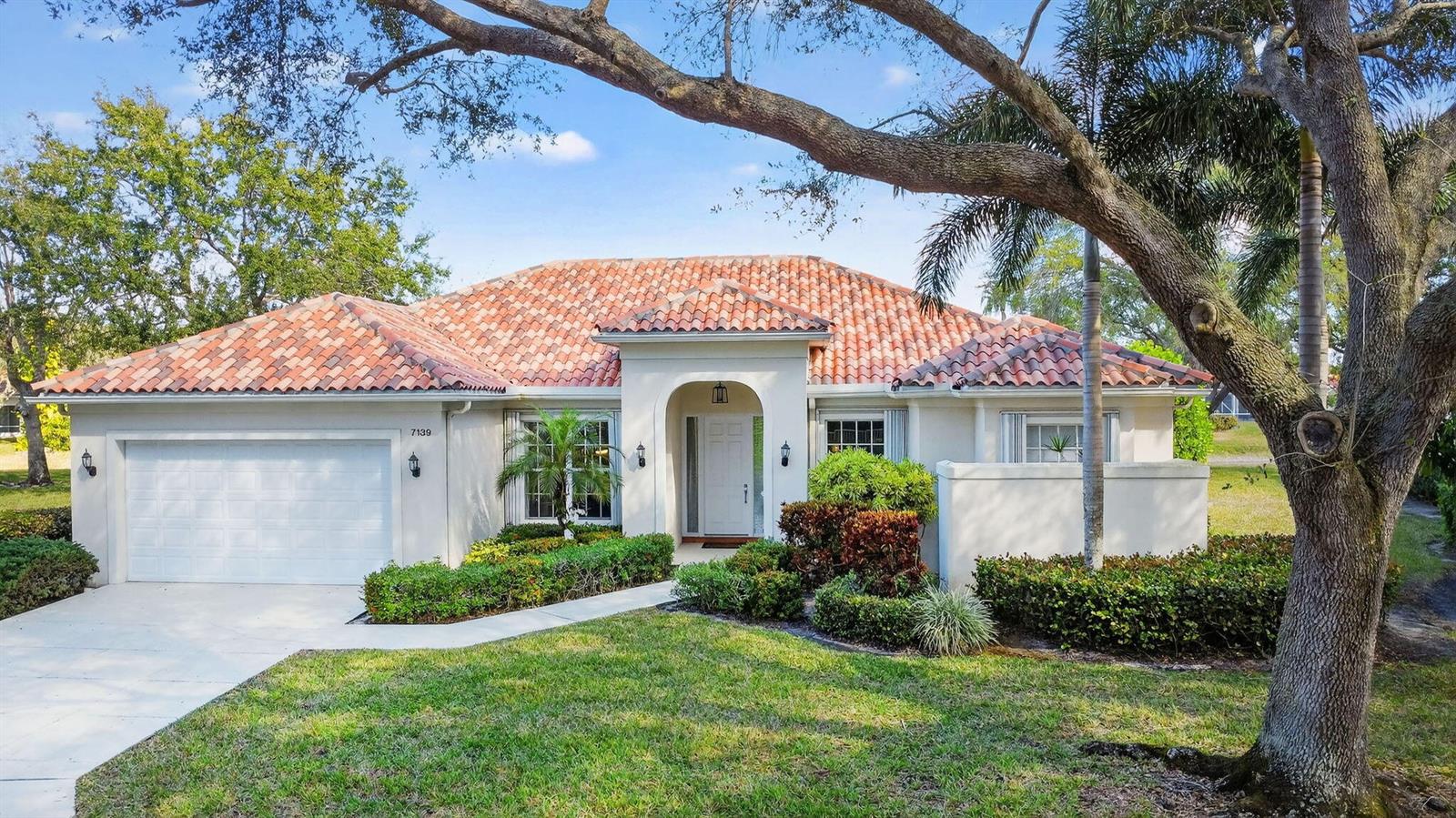 7139 Crystal Lake Drive, West Palm Beach FL 33411