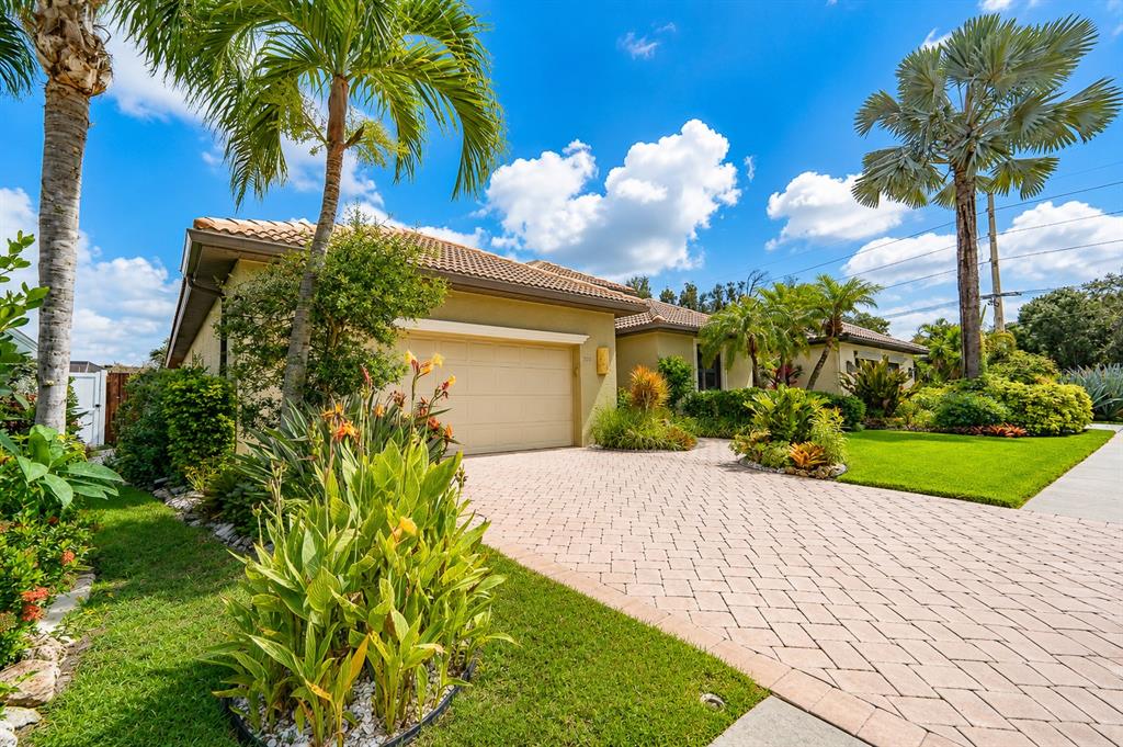 2557 MARBLEHEAD DRIVE, SARASOTA, FL — photo 3 of 30