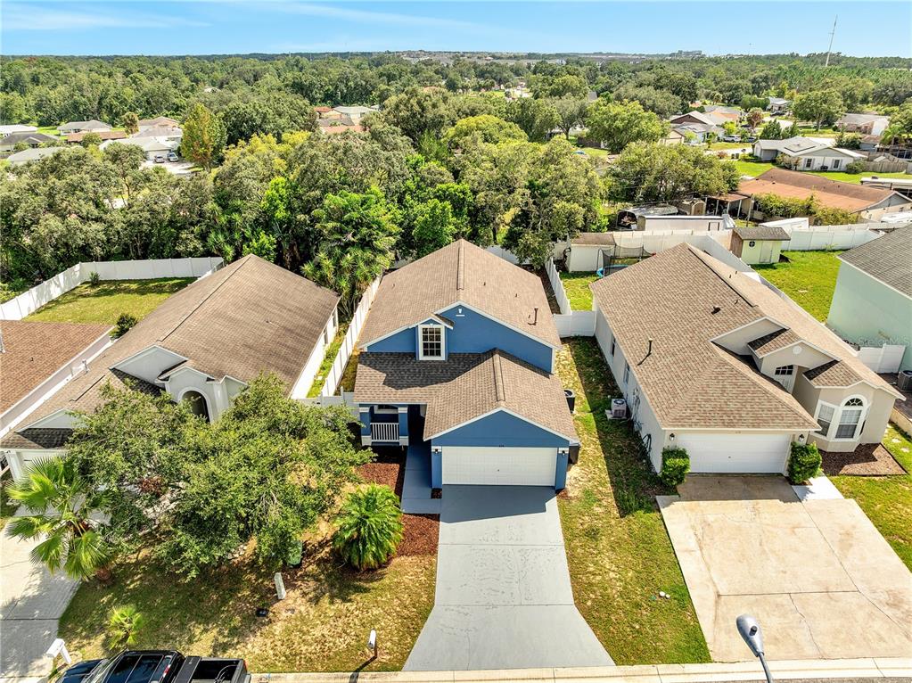 424 ROYAL RIDGE DRIVE