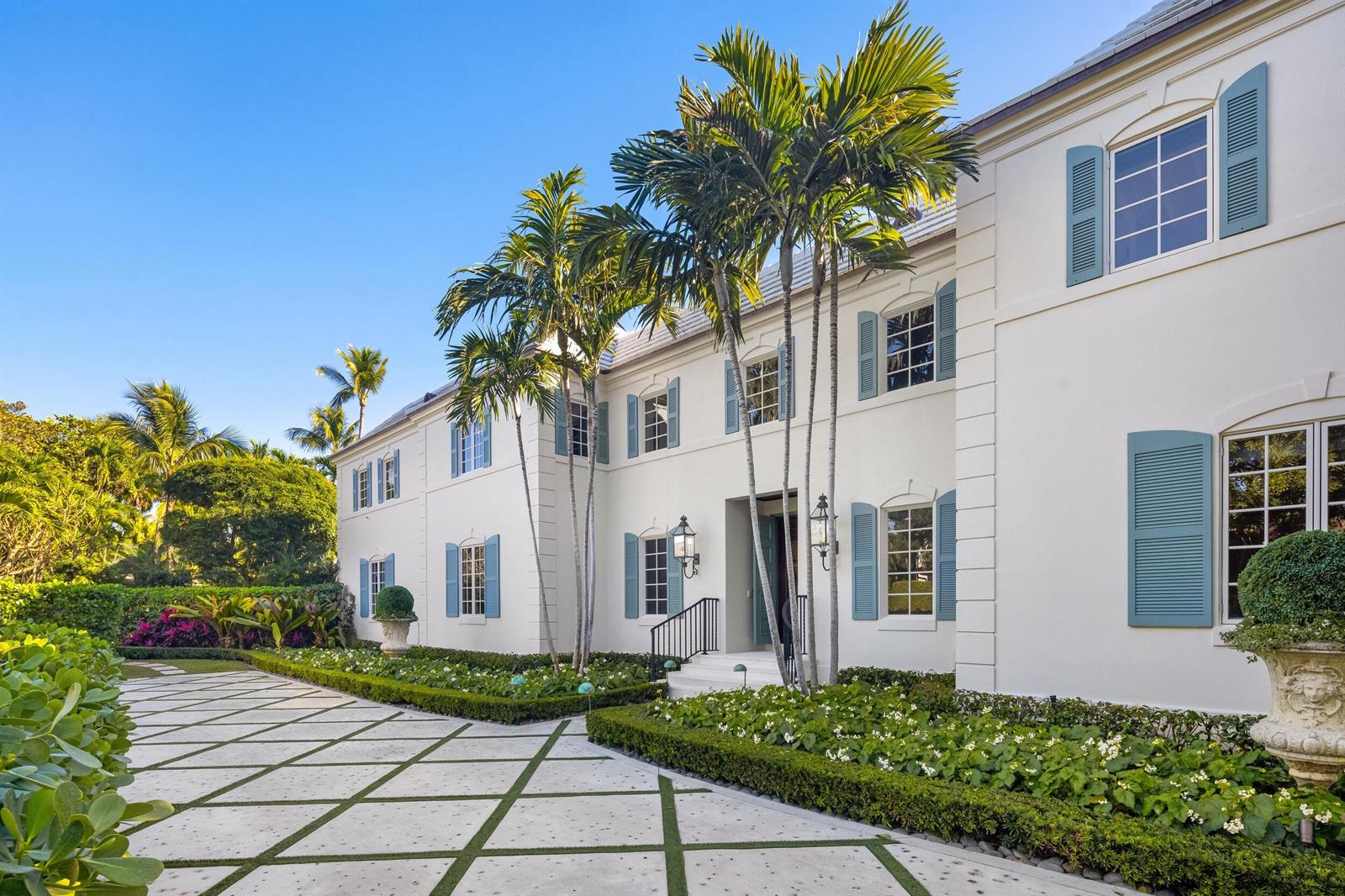 9 Via Vizcaya, Palm Beach FL 33480