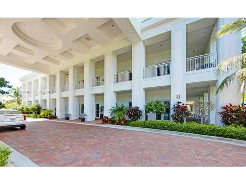5300 NW 87th Ave # 816, Doral FL 33178