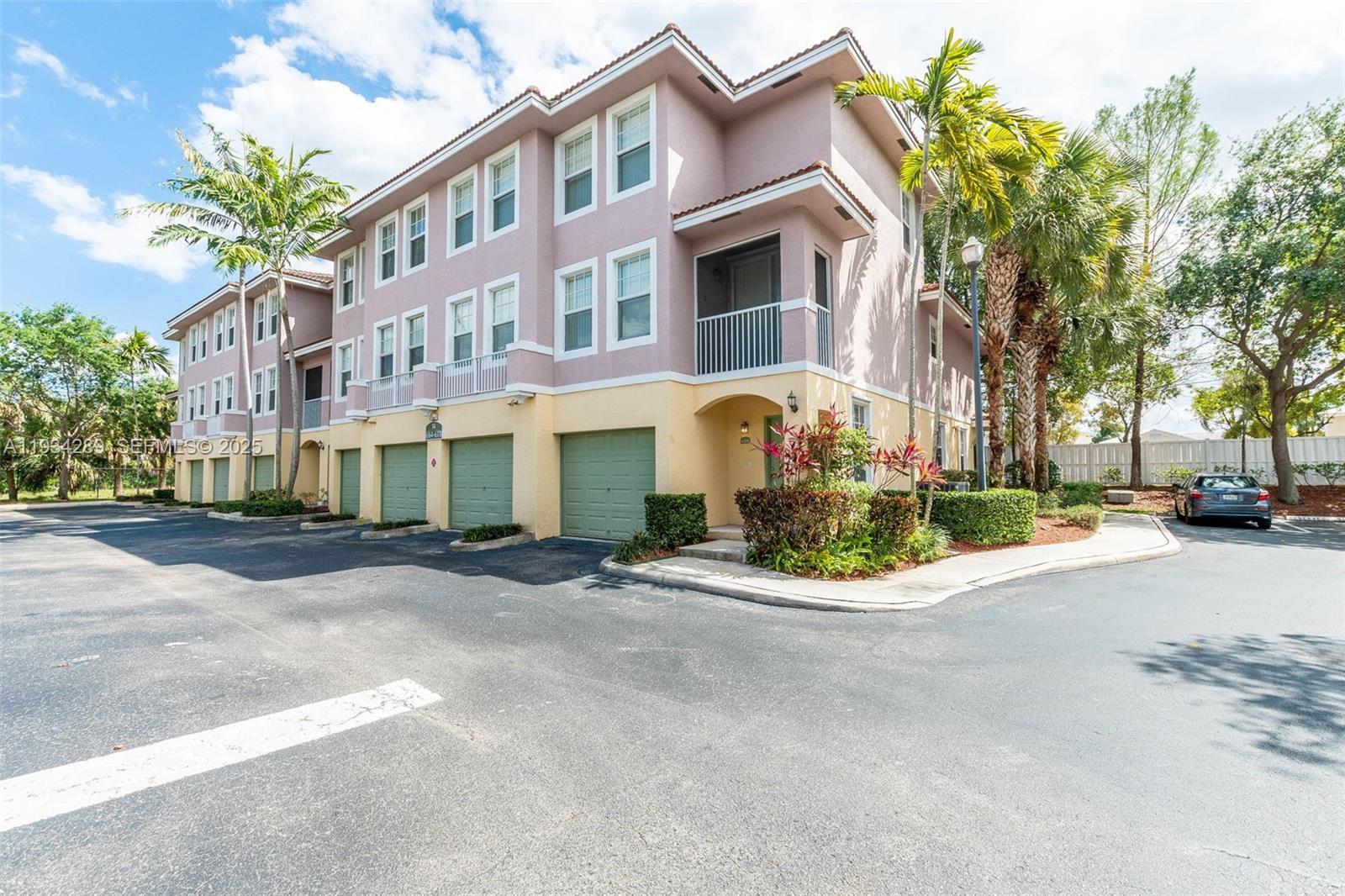 6370 W Sample Rd # 6370, Coral Springs FL 33067