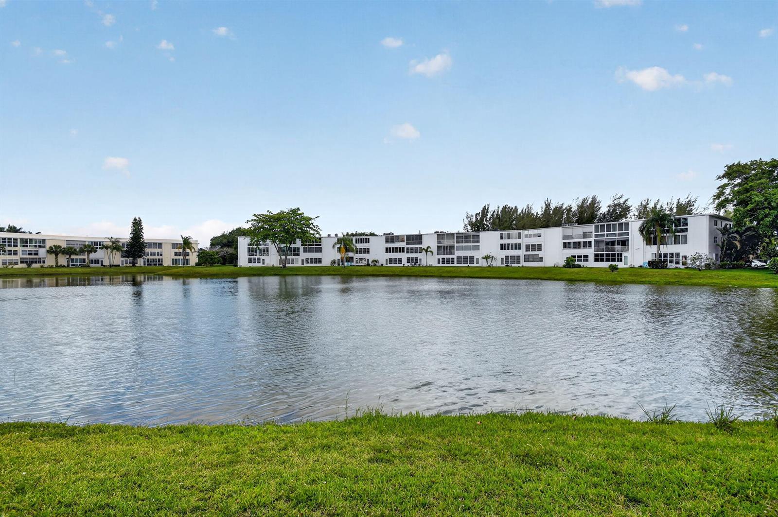 202 Wellington D, West Palm Beach FL 33417
