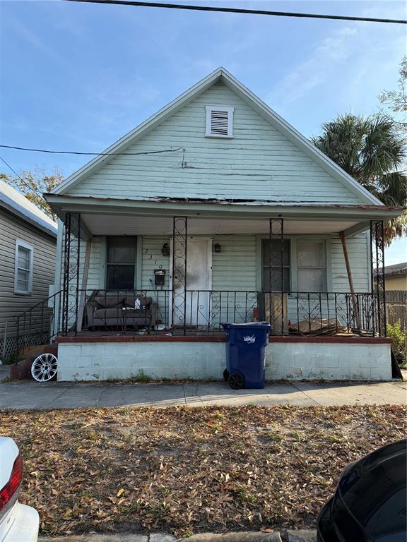 2310 W WALNUT STREET