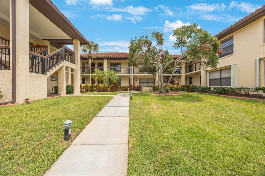 404 HAMMOCK PINE BOULEVARD UNIT 404
