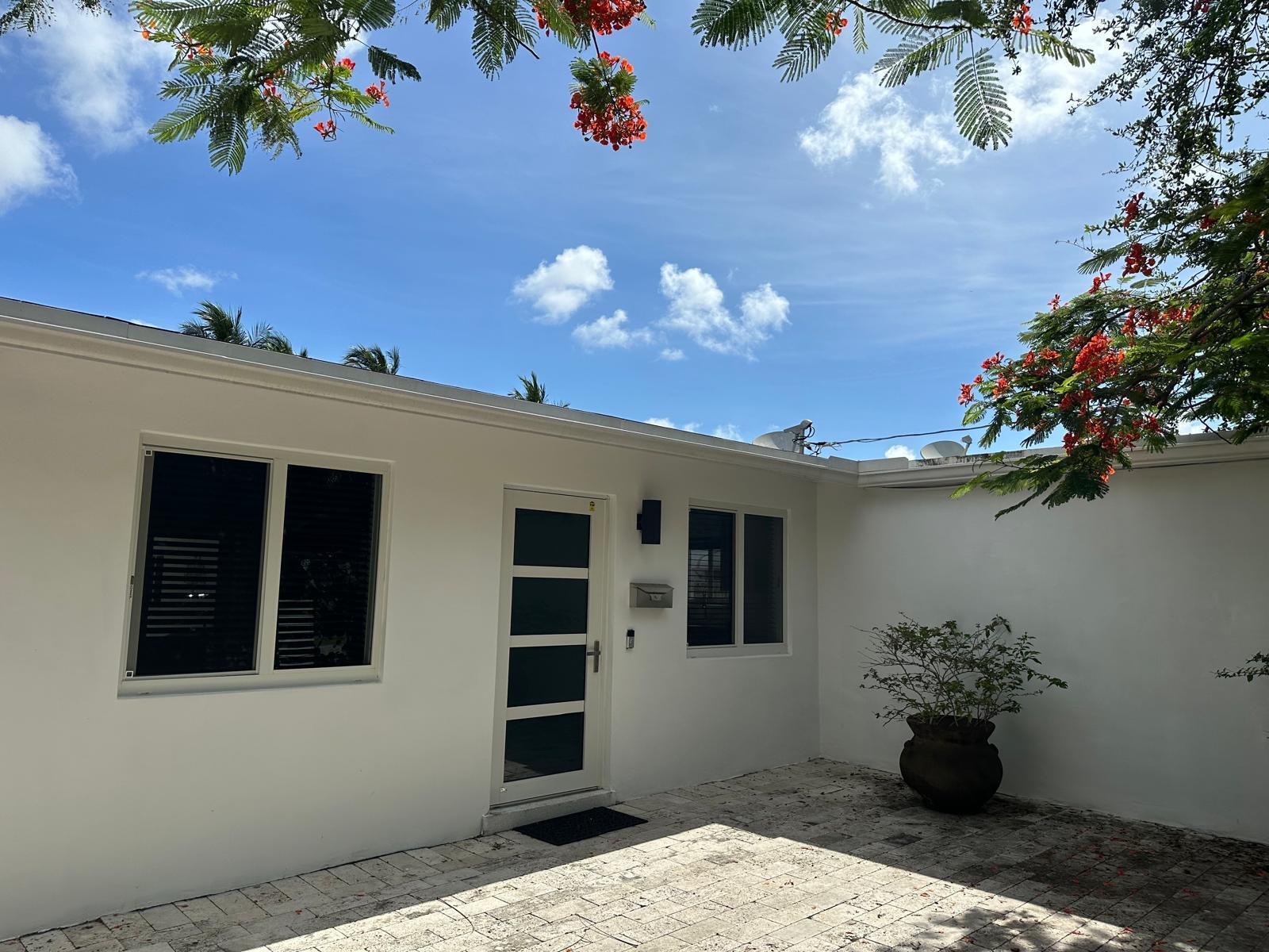 2645 Scott Street, Hollywood FL 33020