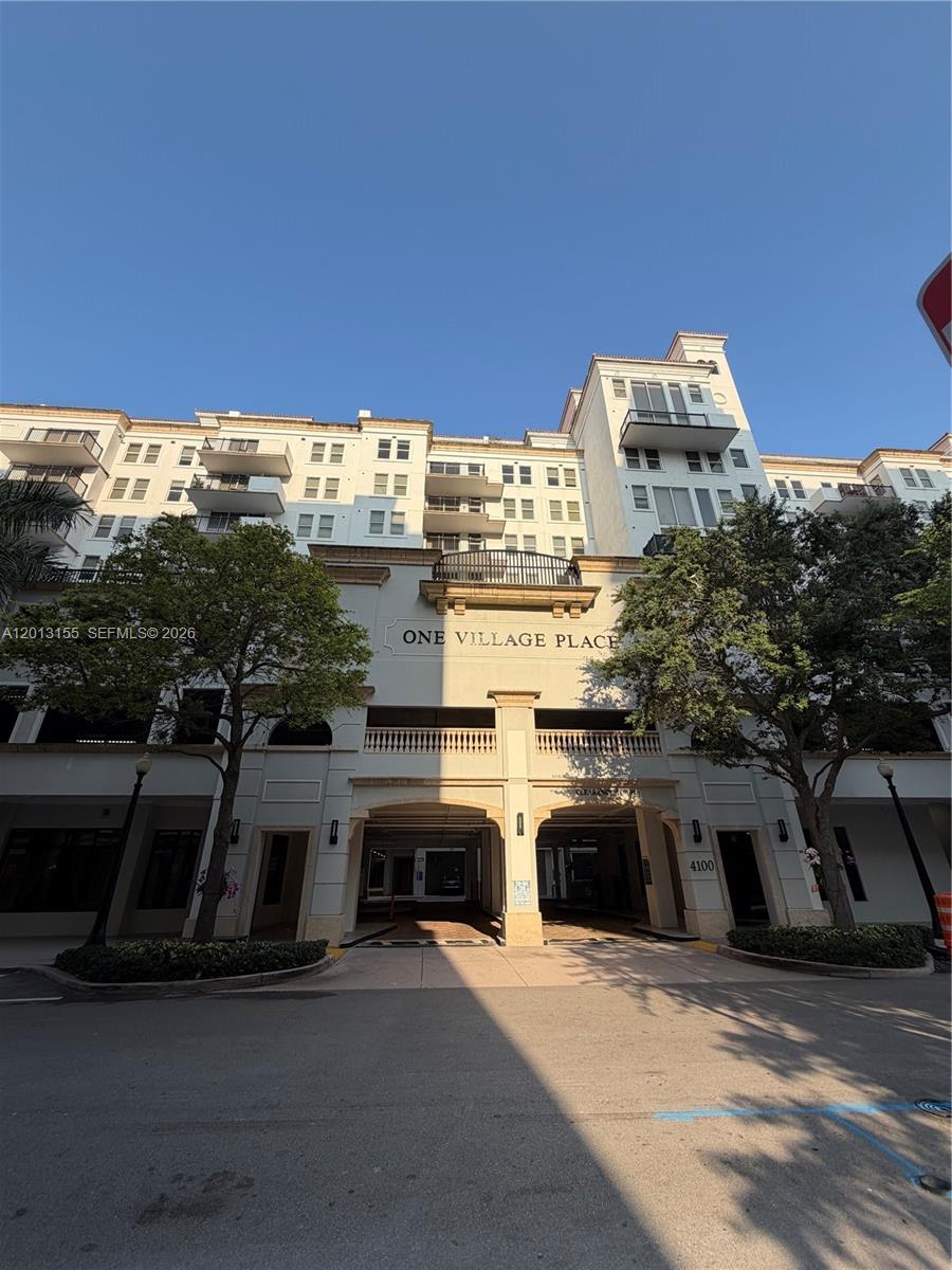 4100 Salzedo St # 508, Coral Gables FL 33146