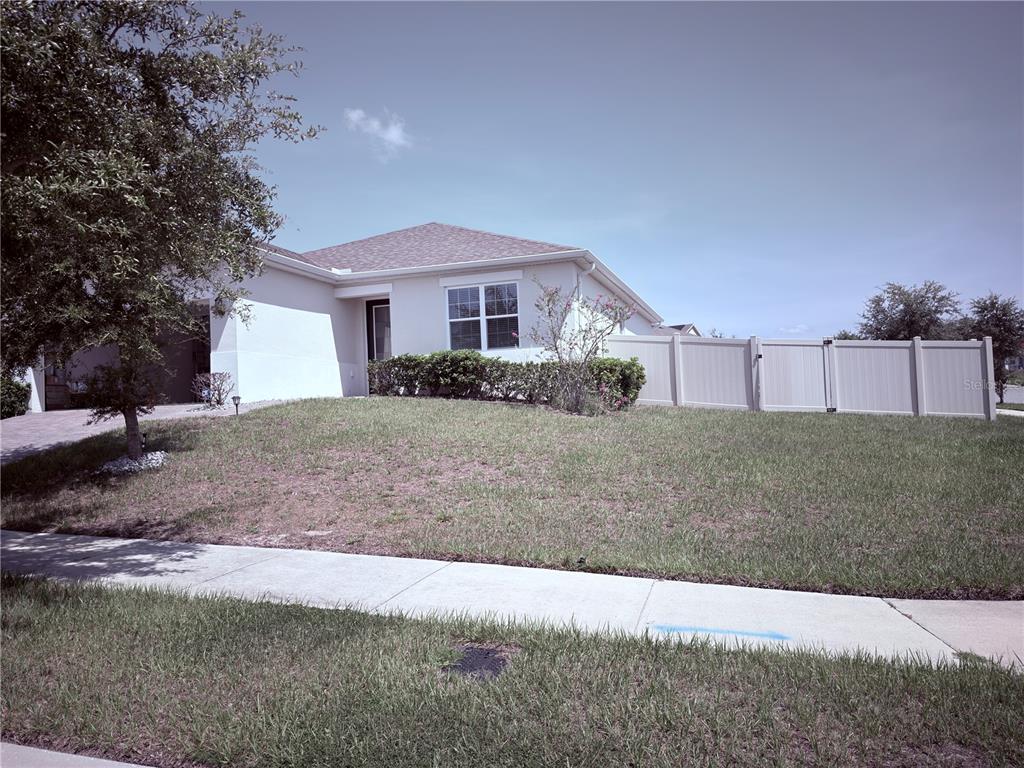 253 LUXMORE ROAD, GROVELAND, FL — photo 2 of 30