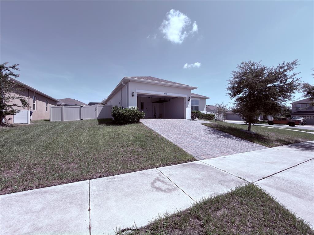 253 LUXMORE ROAD, GROVELAND, FL — photo 3 of 30