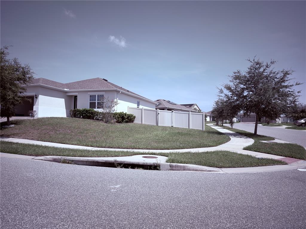253 LUXMORE ROAD, GROVELAND, FL — photo 5 of 30