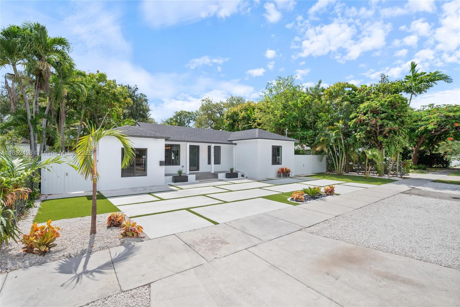 8371 NE 2nd Ct, Miami FL 33138