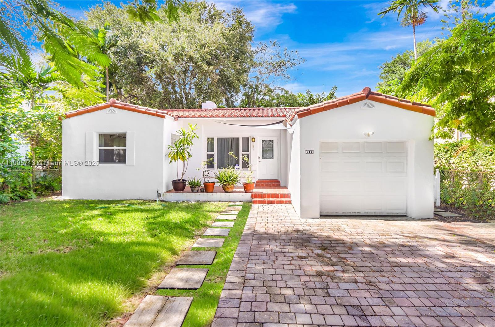 912 Wallace St., Coral Gables FL 33134