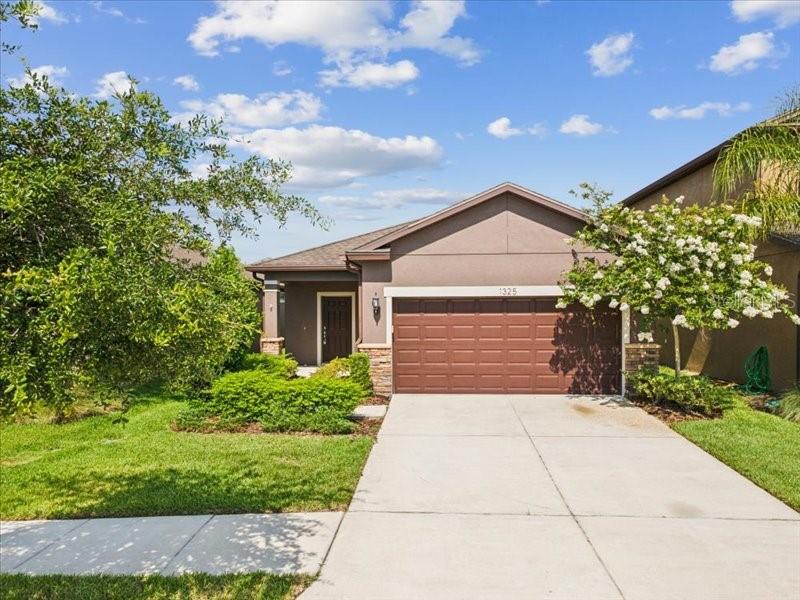 1325 CUSTER BAYOU STREET
