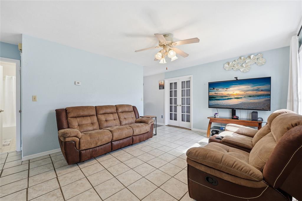 4916 SW 57TH DRIVE, GAINESVILLE, FL — photo 3 of 23