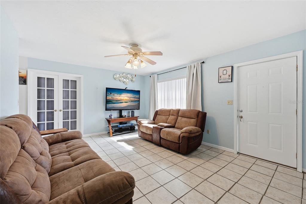 4916 SW 57TH DRIVE, GAINESVILLE, FL — photo 4 of 23