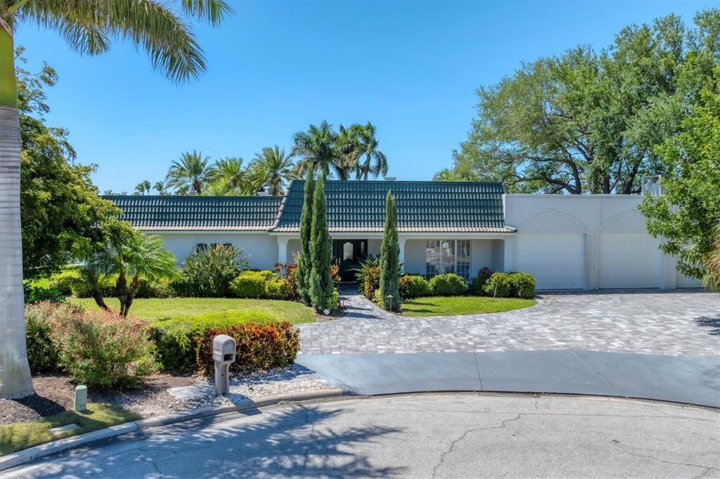 102 SEAGULL LANE, SARASOTA, FL — photo 2 of 30