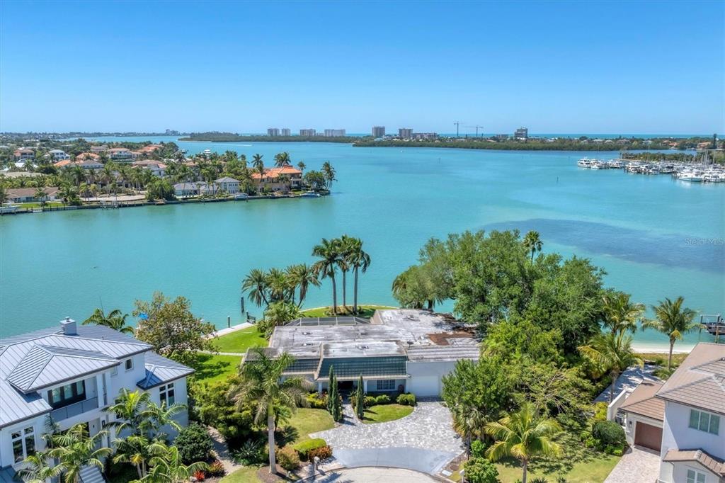 102 SEAGULL LANE, SARASOTA, FL — photo 4 of 30