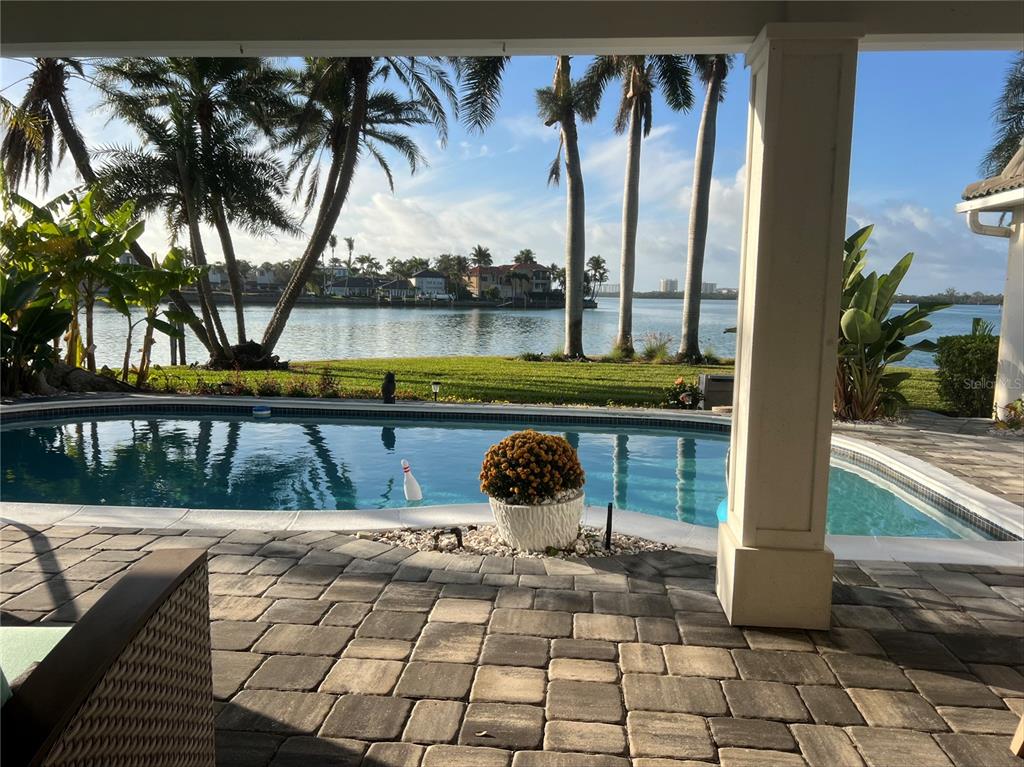 102 SEAGULL LANE, SARASOTA, FL — photo 5 of 30