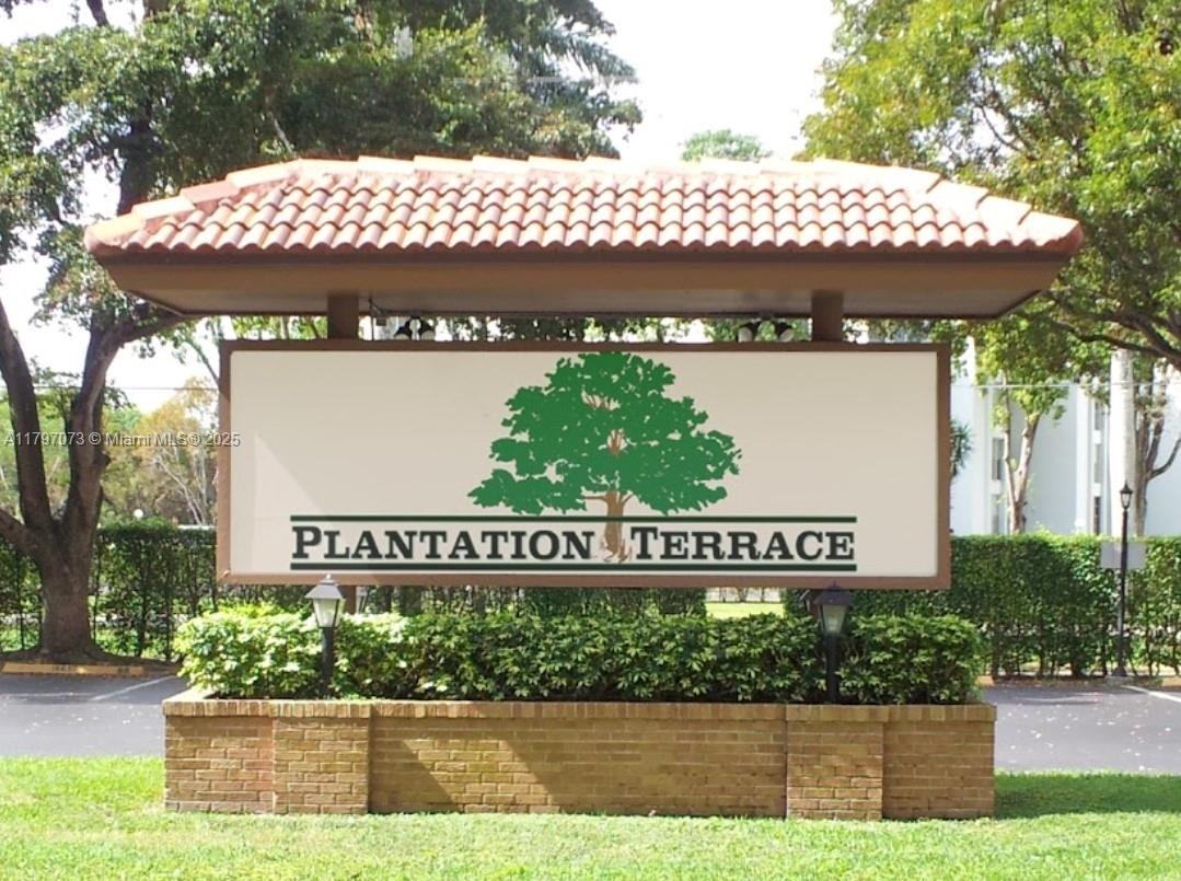 6731 Cypress Rd # 110, Plantation FL 33317