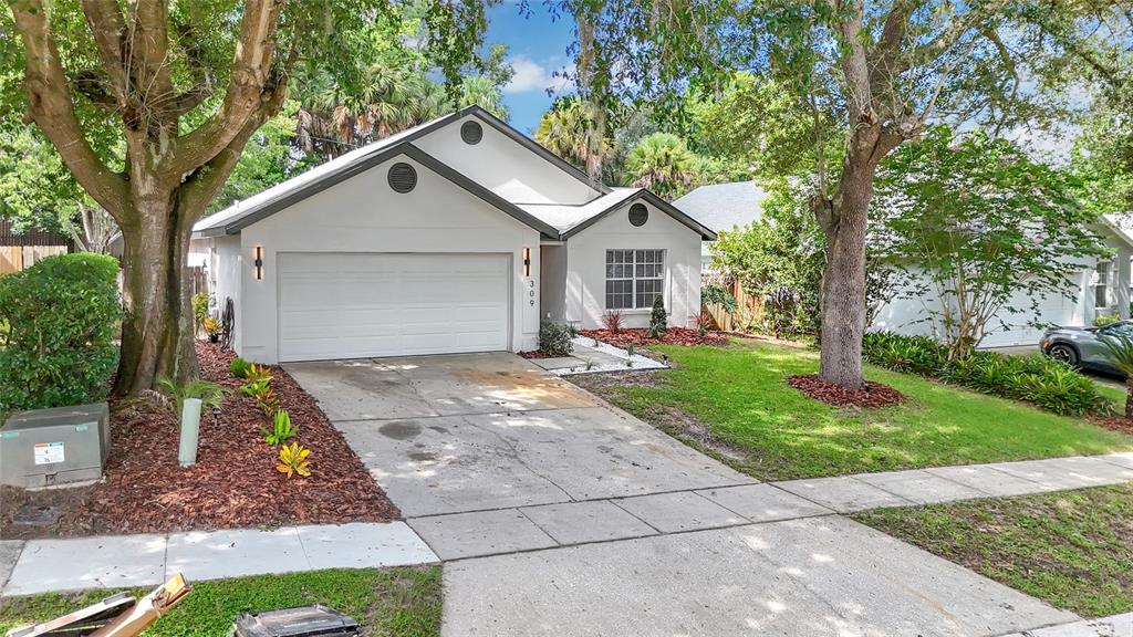 309 BAY STREET, APOPKA, FL — photo 2 of 30