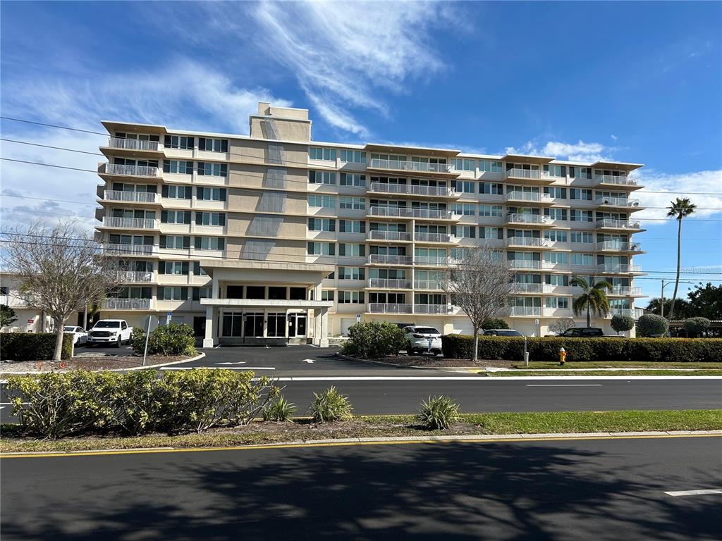 223 ISLAND WAY UNIT 4A