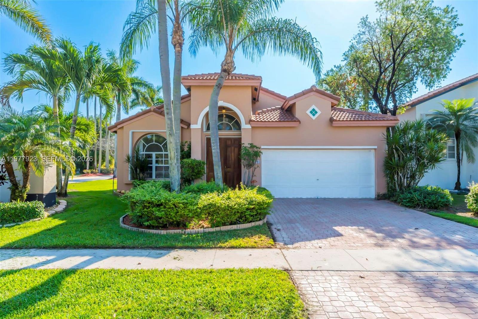 1601 SW 157th Ave, Pembroke Pines FL 33027