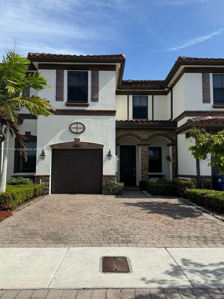 18421 NW 89th Ct, Hialeah FL 33018