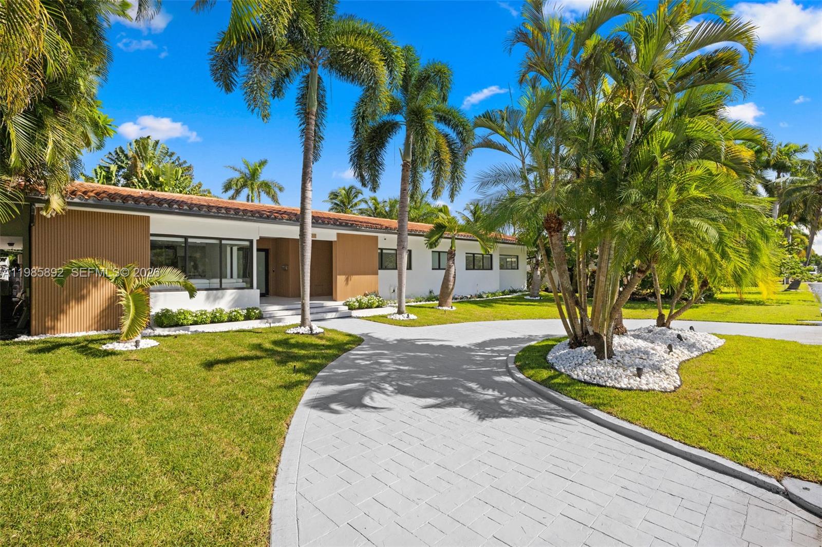 1117 Adams st, Hollywood FL 33019