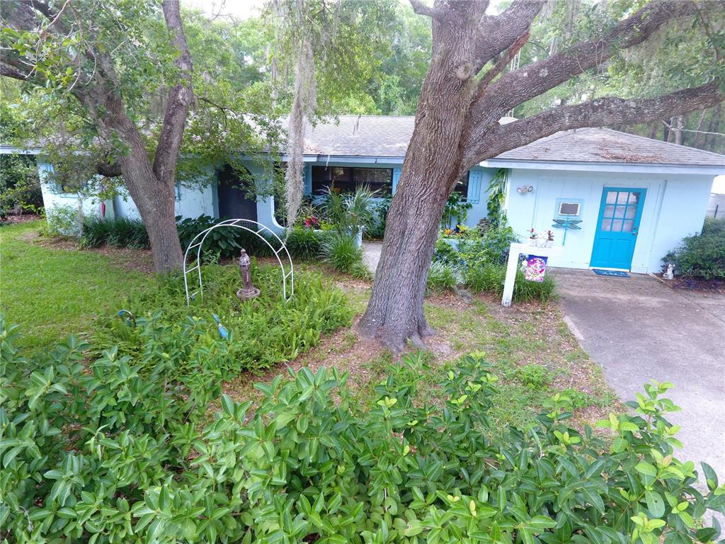 8411 N PINE NEEDLE TERRACE