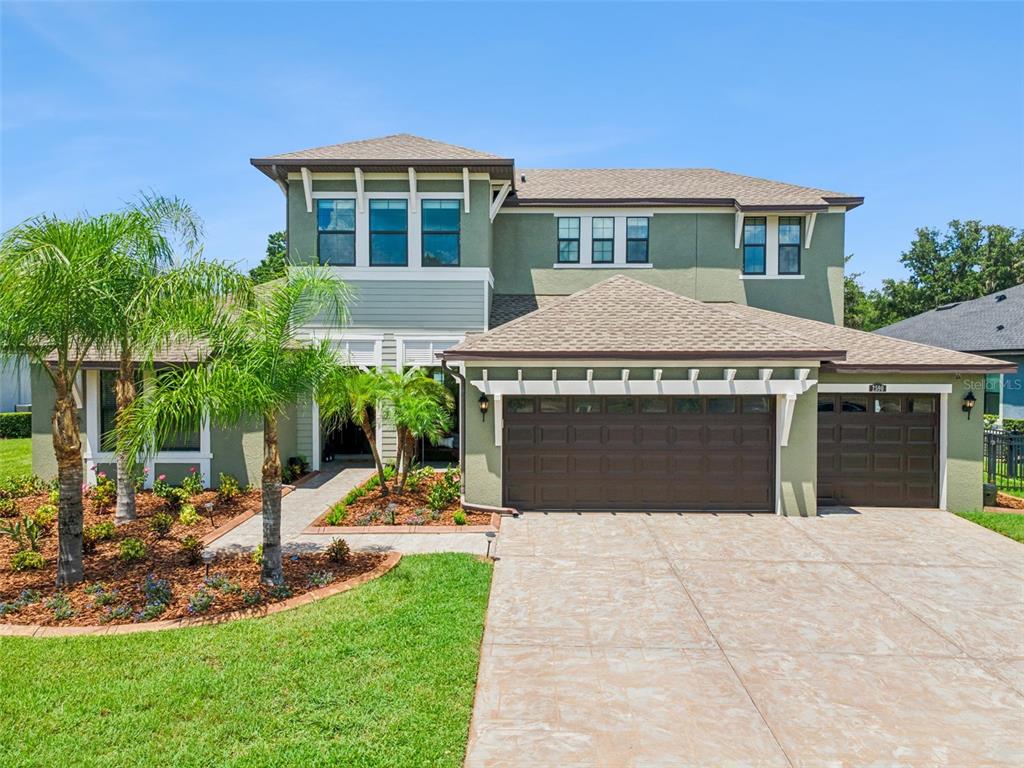 2590 LAKE MANOR DRIVE