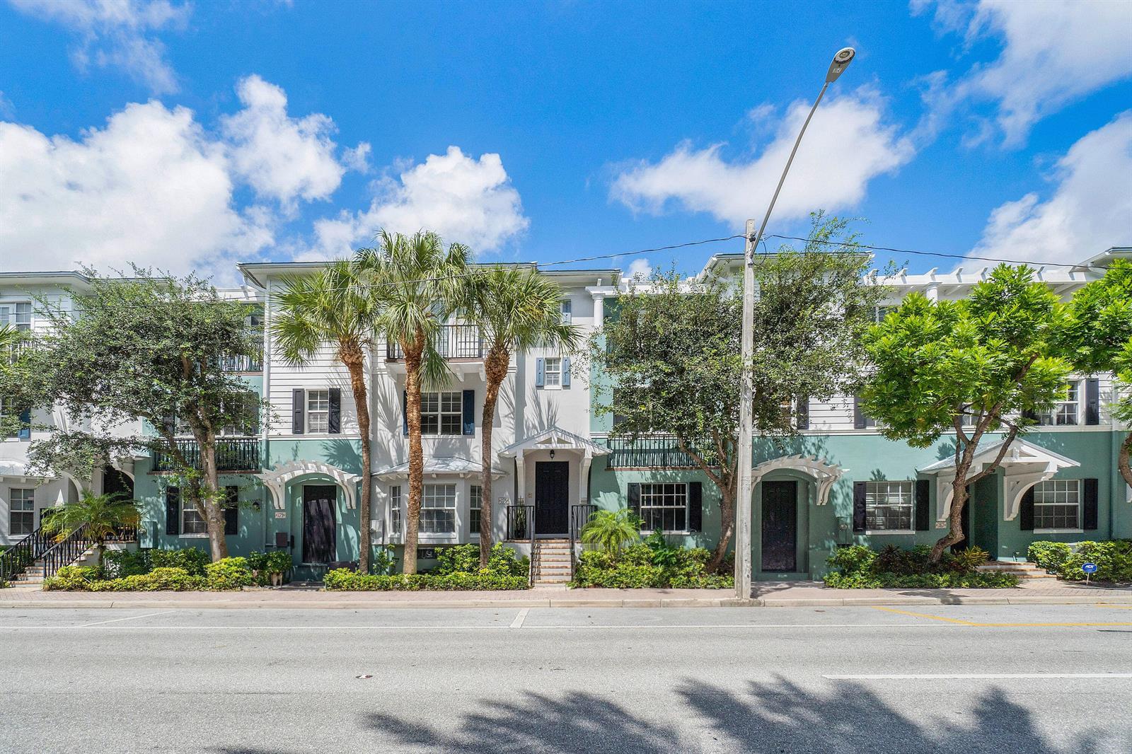 375 E Mallory Circle, Delray Beach FL 33483