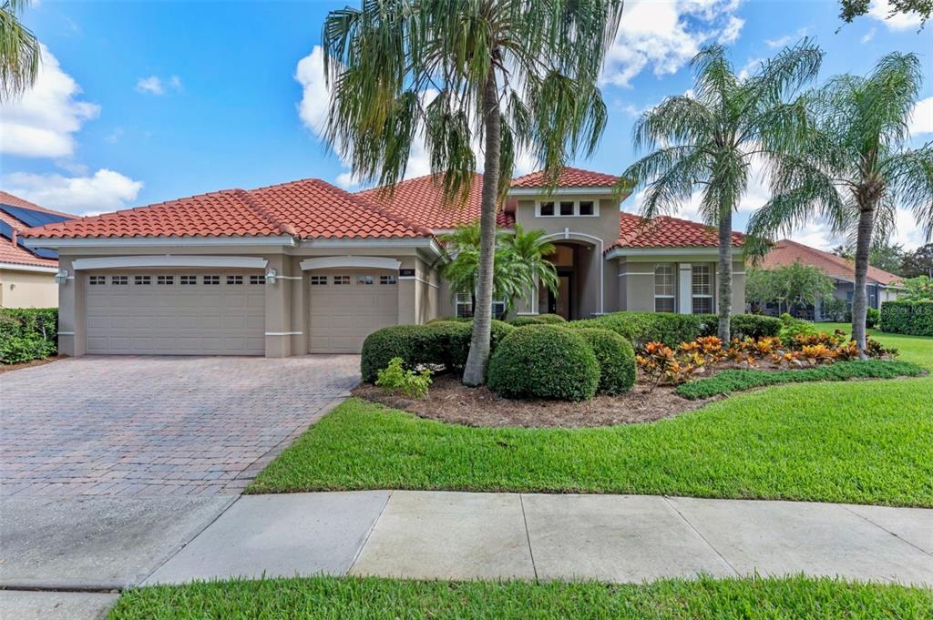 1220 GLENHEATHER DRIVE
