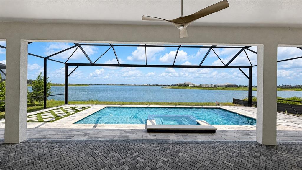 812 BLUE SHELL LOOP, SARASOTA, FL — photo 3 of 30