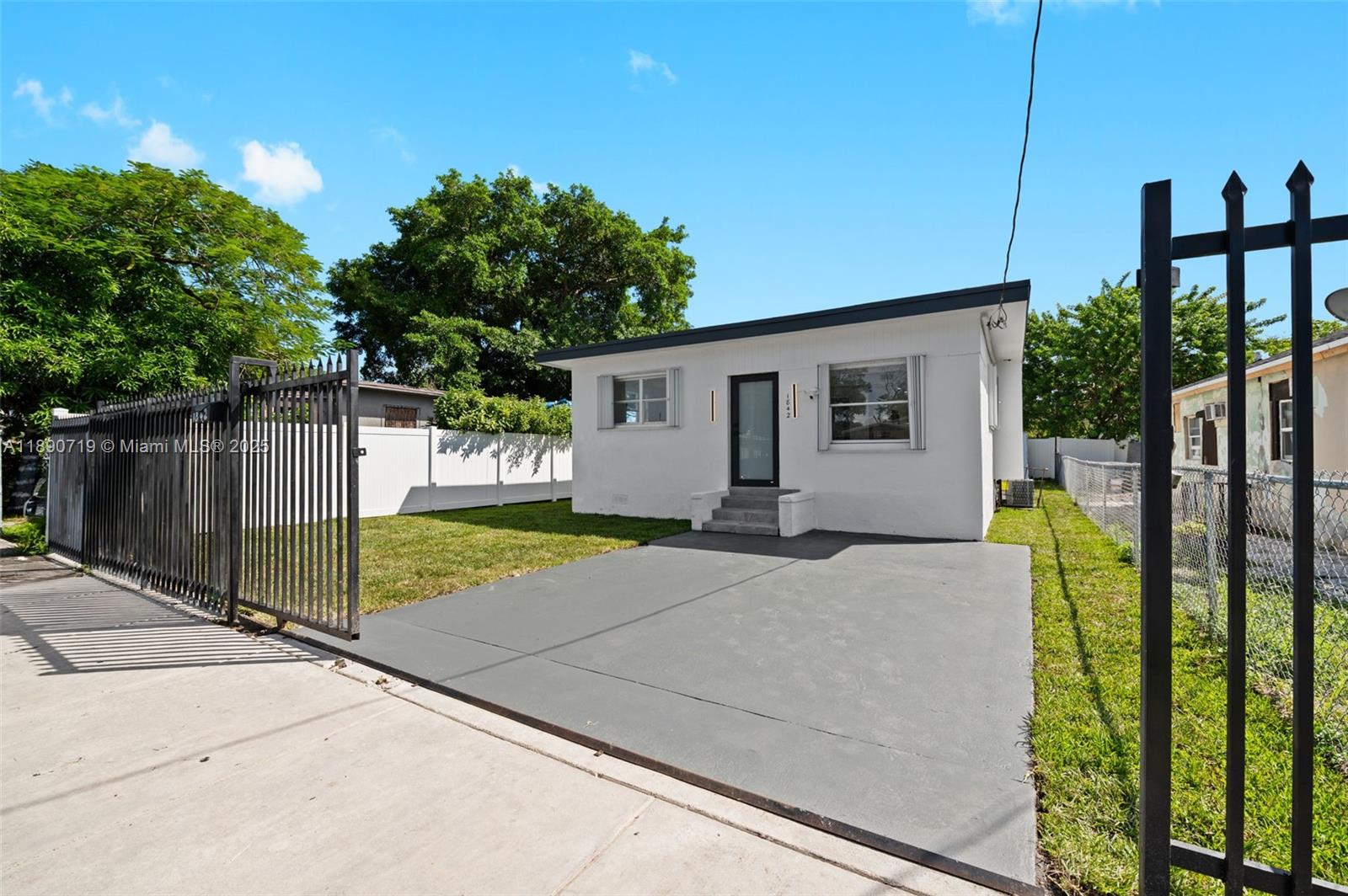 1842 NW 67th St, Miami FL 33147