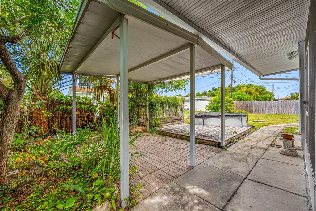 6219 HAMPTON DRIVE N, ST PETERSBURG, FL — photo 2 of 30