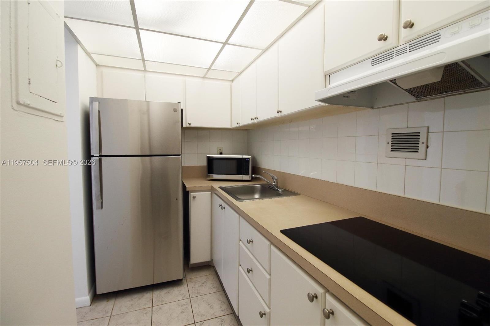 1000 West Ave # 906, Miami Beach FL 33139, MIAMI BEACH, FL — photo 4 of 9