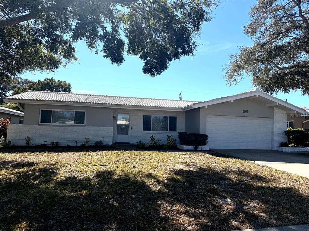 2077 ENVOY COURT