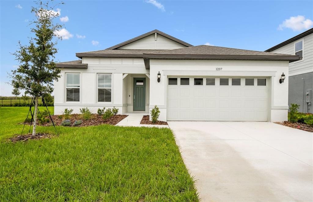 1237 LAKERIDGE WAY