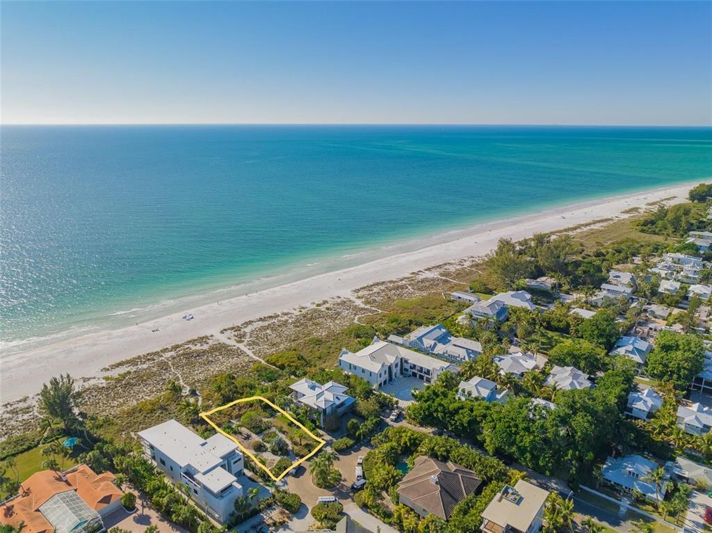 102 SUNSET LANE, HOLMES BEACH, FL — photo 4 of 14
