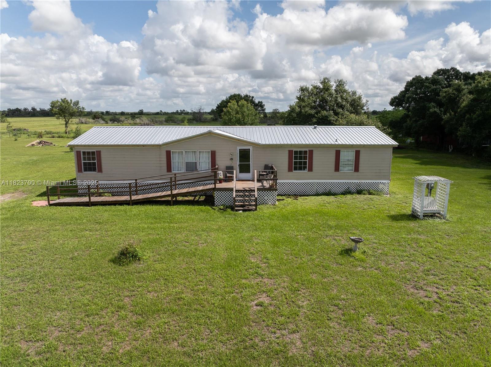 1176 Sugar Palm St, La Belle FL 33935