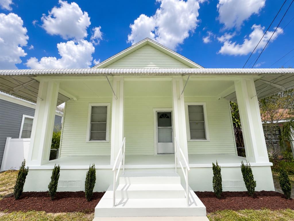 2908 BANZA STREET, TAMPA, FL — photo 3 of 30