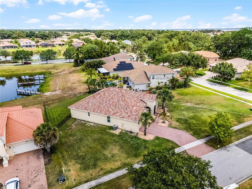 3881 SHORESIDE DRIVE