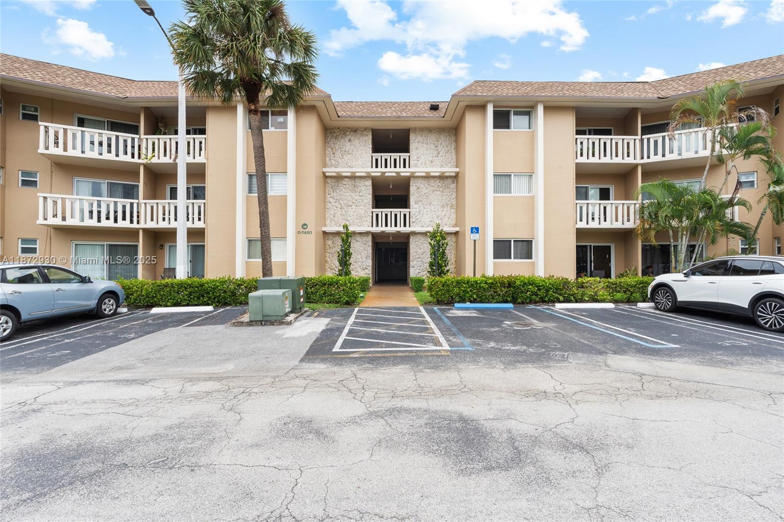 7480 Miami Lakes Dr # G202, Miami Lakes FL 33014