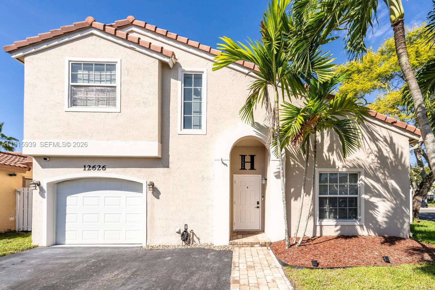 12626 NW 15th St, Sunrise FL 33323