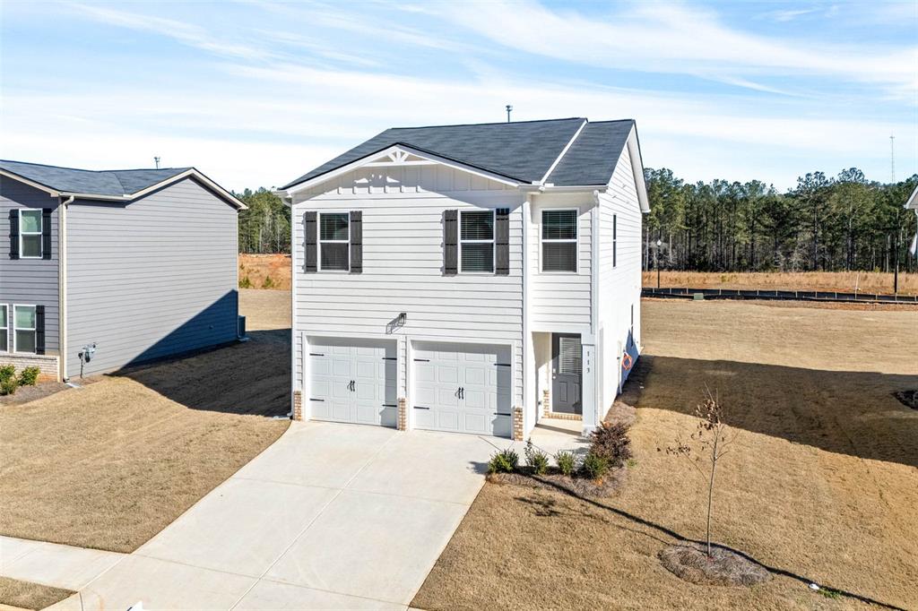 225 HARRIS WALK