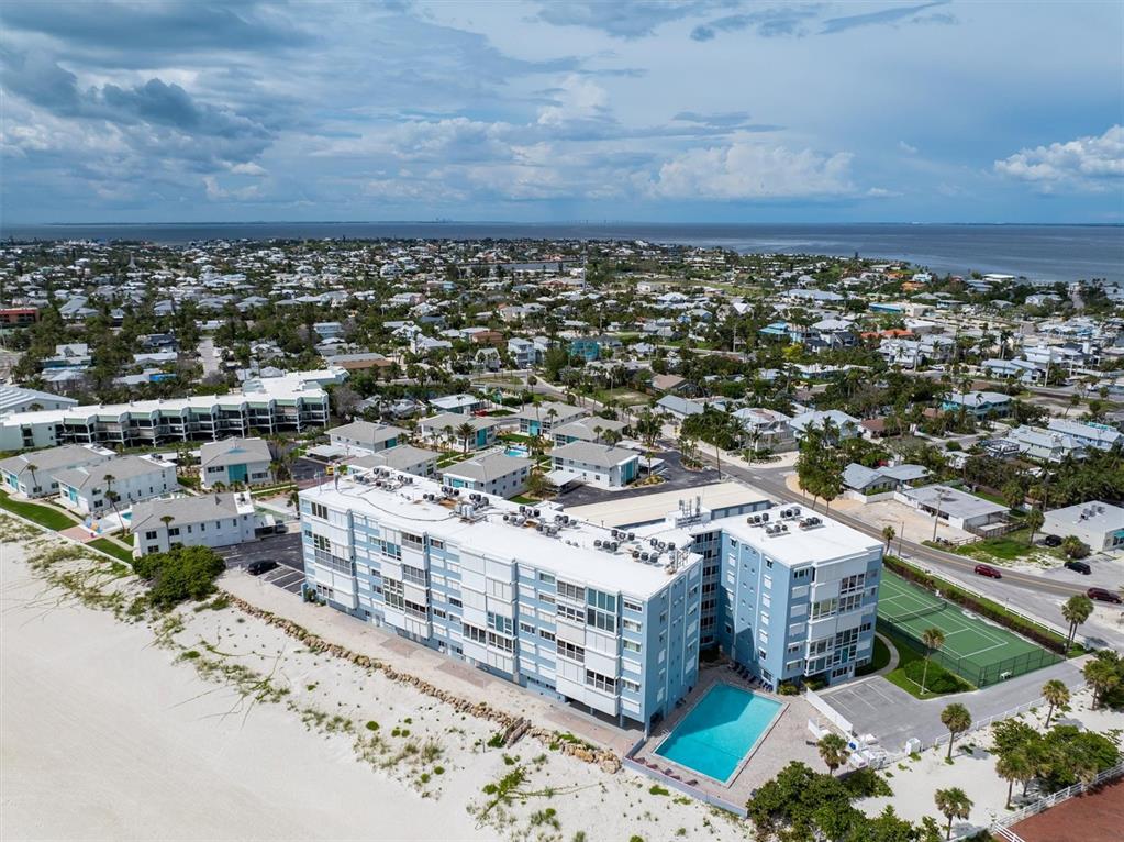 5300 GULF DRIVE UNIT 105, HOLMES BEACH, FL — photo 4 of 28