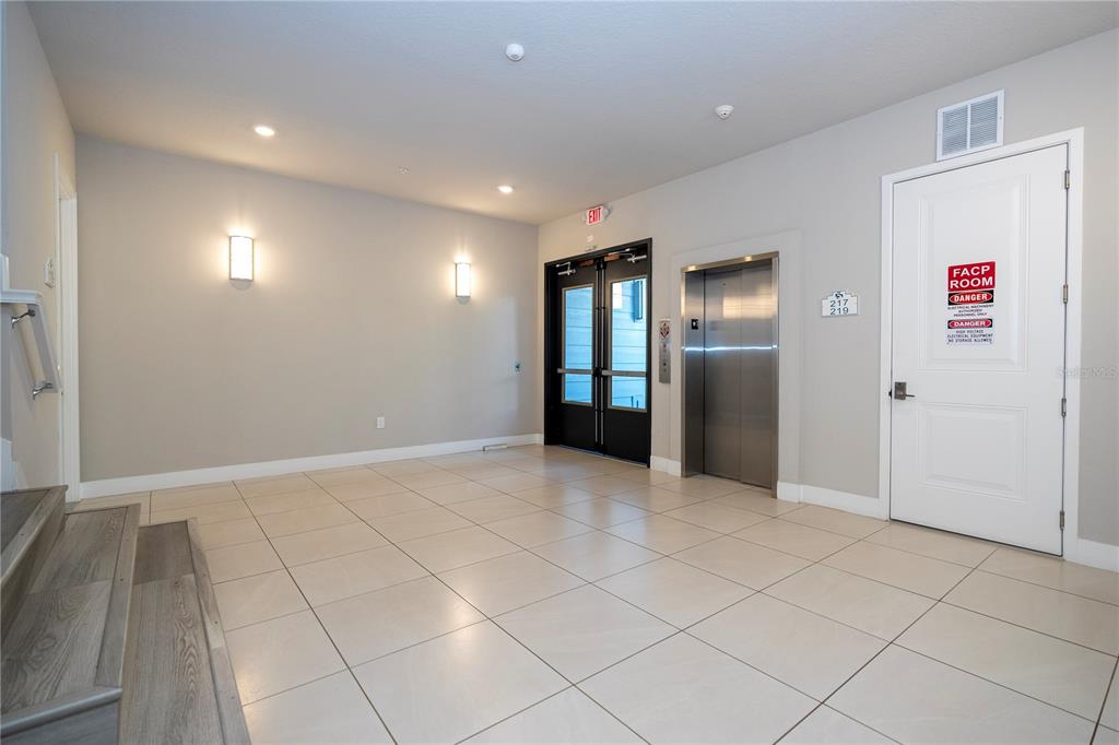 7770 SANDY RIDGE DRIVE UNIT 219, REUNION, FL — photo 4 of 30