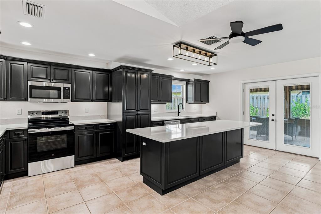 2308 LISTON CIRCLE, PALM HARBOR, FL — photo 5 of 30