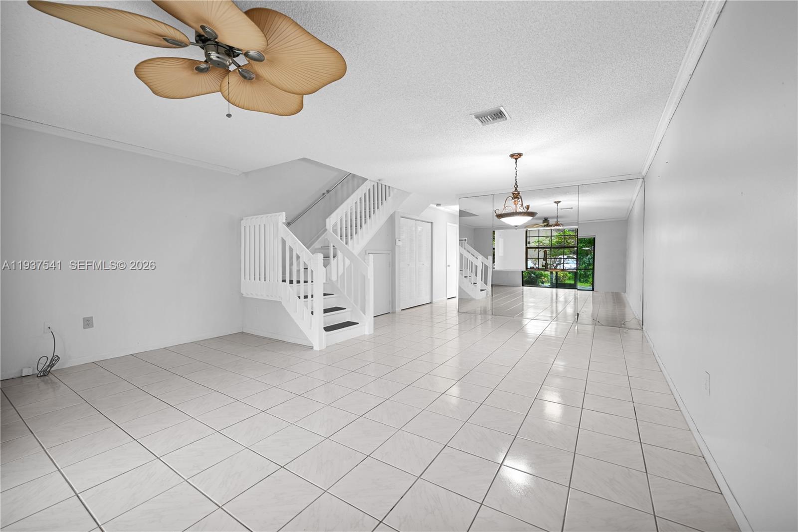 502 Westree Ln, Plantation FL 33324