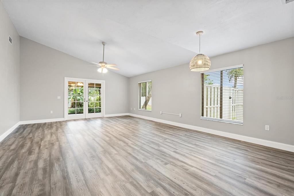 6401 PELICAN DRIVE UNIT 80A, BRADENTON, FL — photo 3 of 30